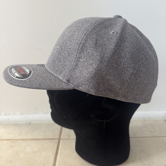 Melange Unipanel Flexfit Heather Fitted Cap - Picture 3 of 3